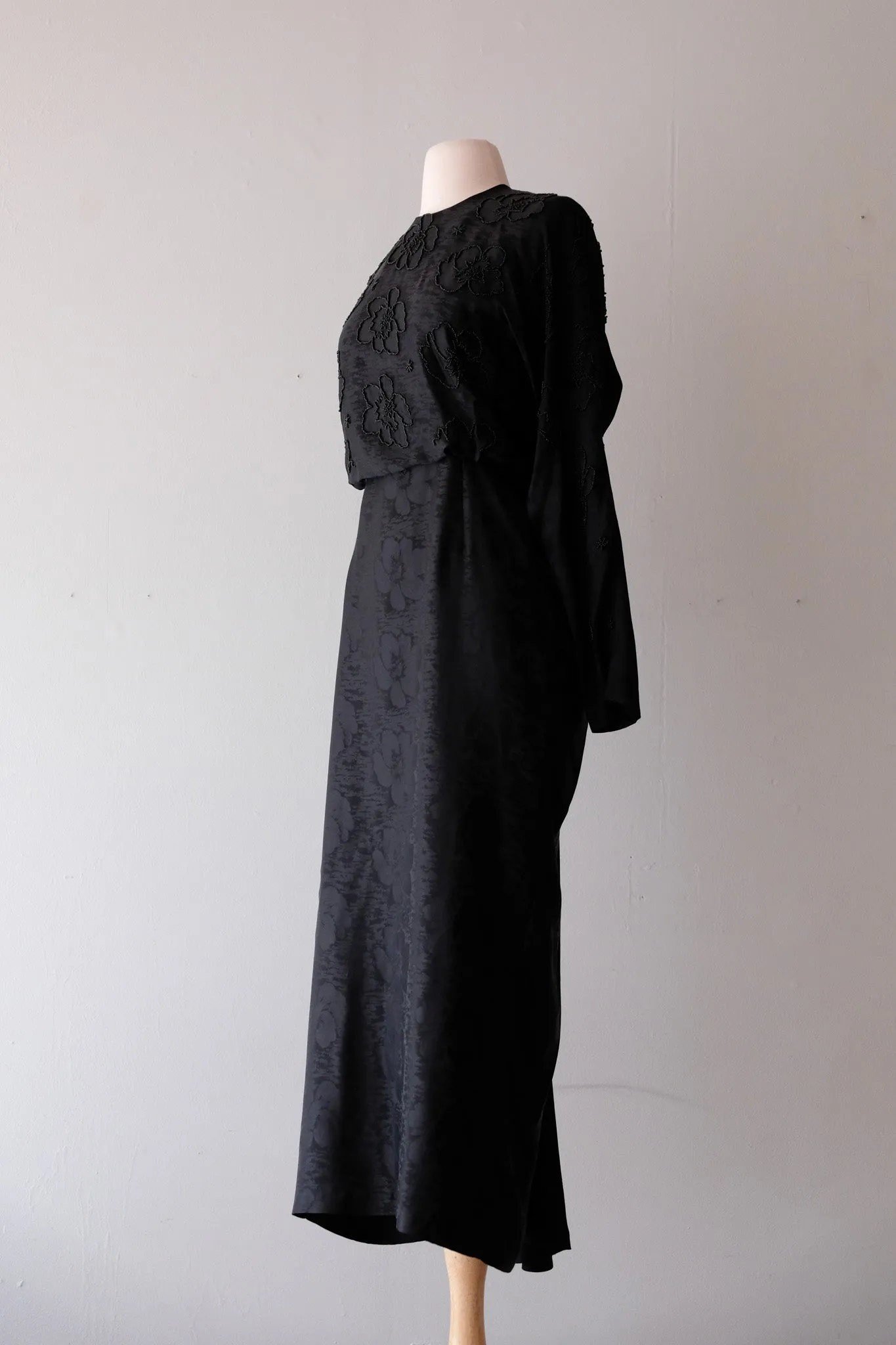 1980's Exquisite Black Cocktail Dress with Peek-a-Boo Back / Sz M