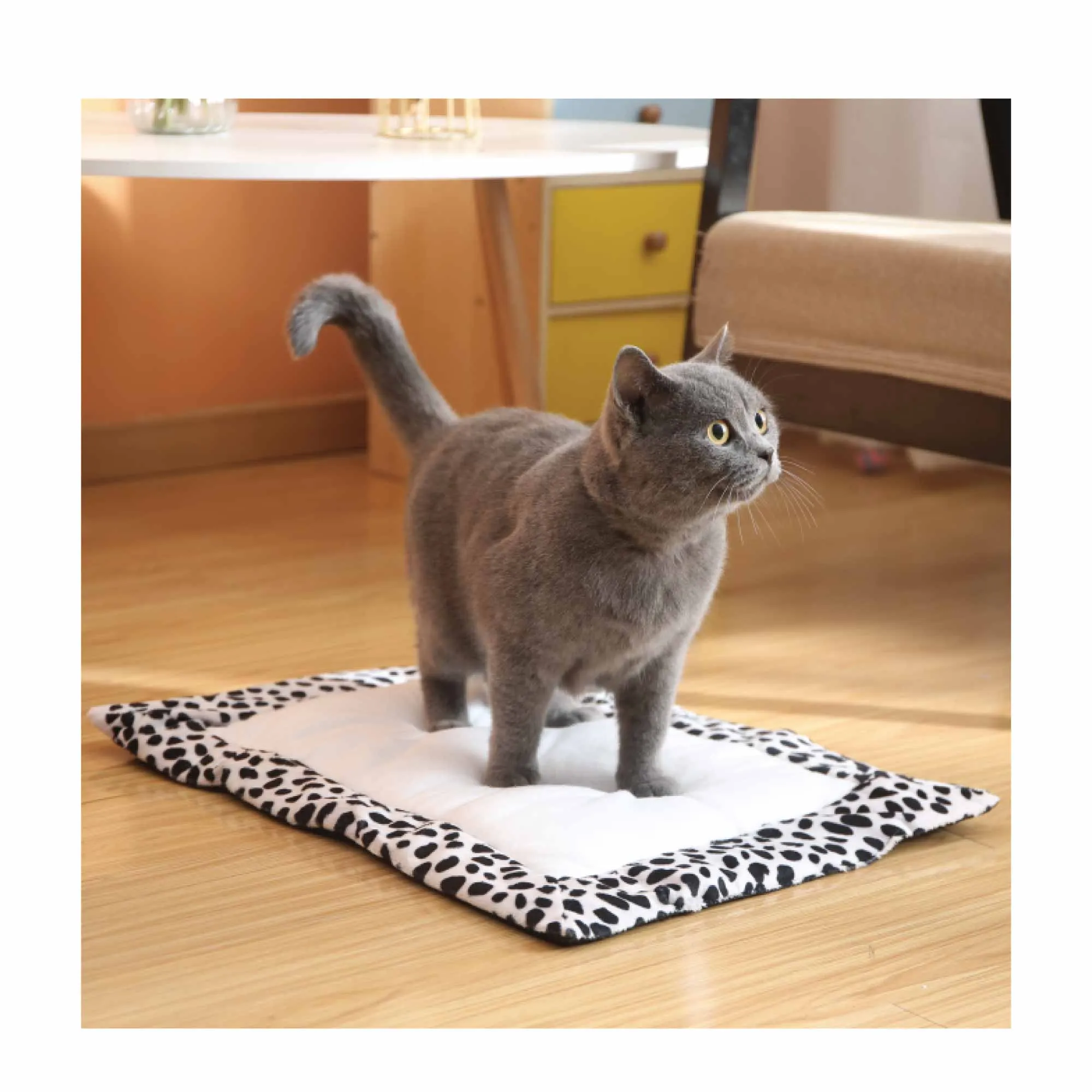 Cat Cozy Pad Heating Mat Self Warming Bed Pet Cushion Anti Slip Base 55 x 40cm