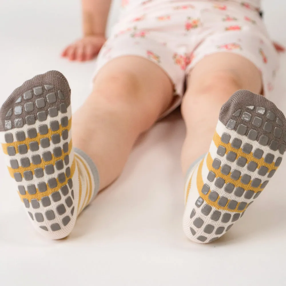 Cozy Non-Slip Socks (2 pack) - Stripe / Dots