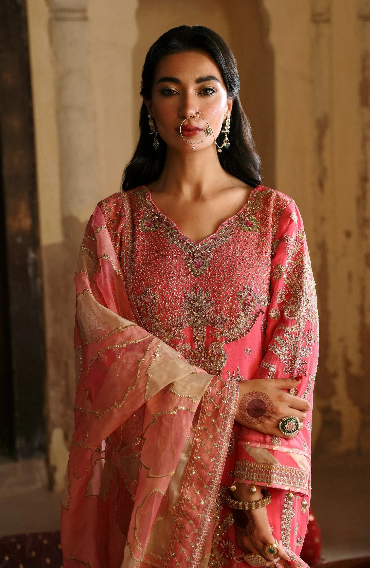 Emaan Adeel Devdas Exquisite Luxury Formals – ZAARBAKHT