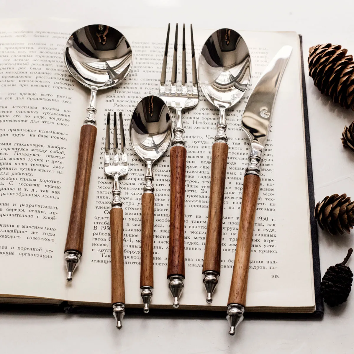 Exquisite Wooden Handle Cutlery Set