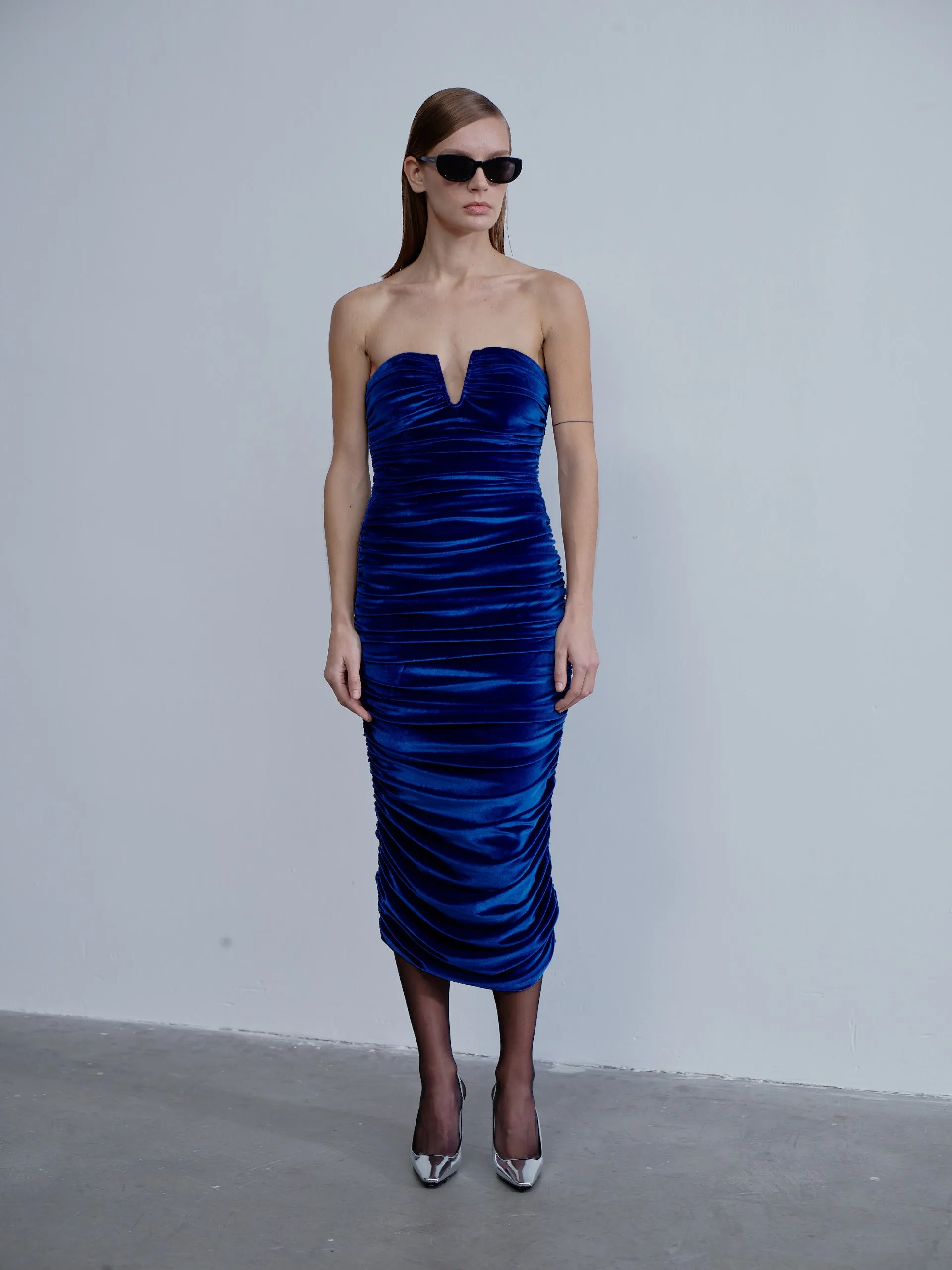 Luce Velvet Midi Dress in Bleu