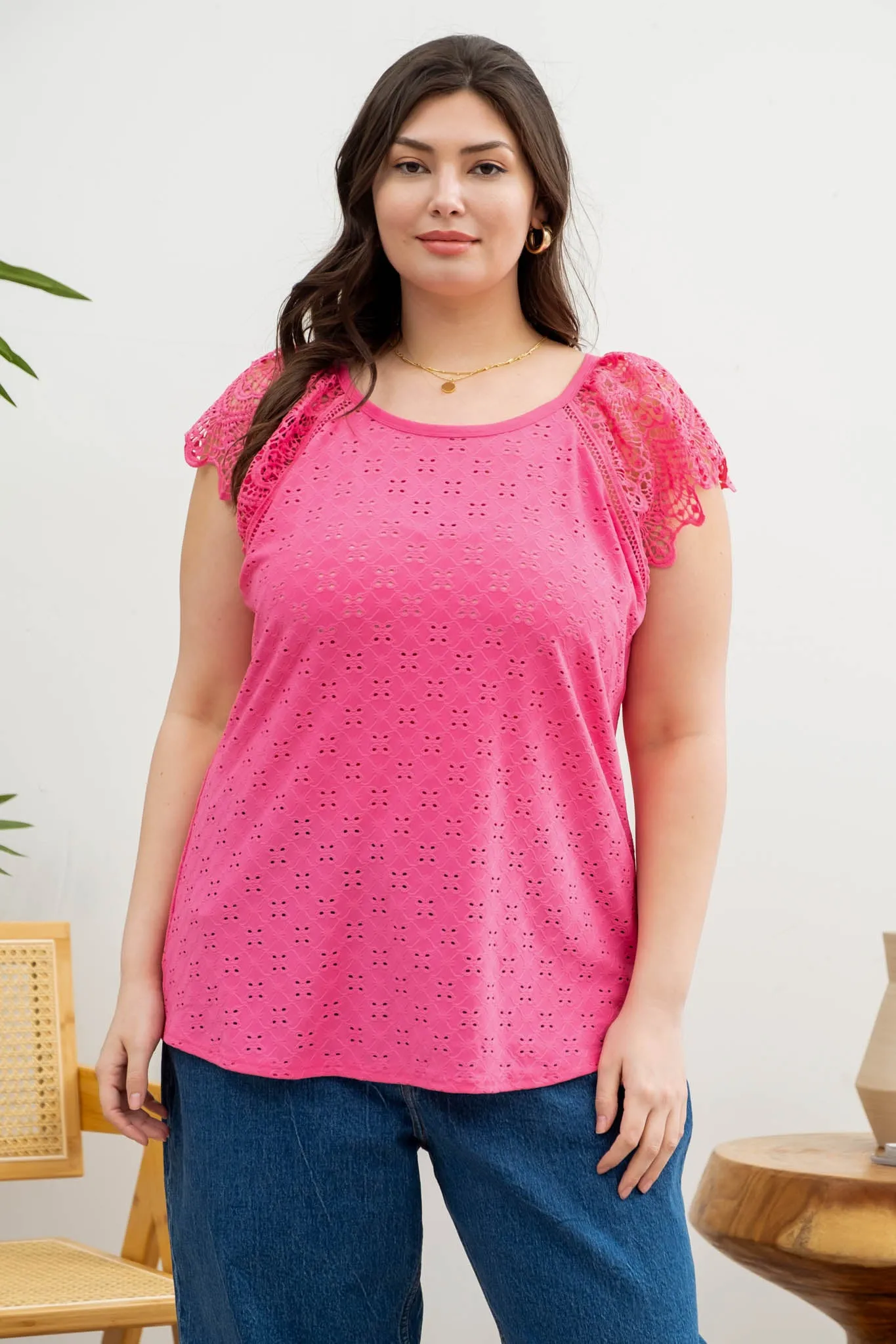 PLUS EYELET EMBROIDERY KNIT TOP