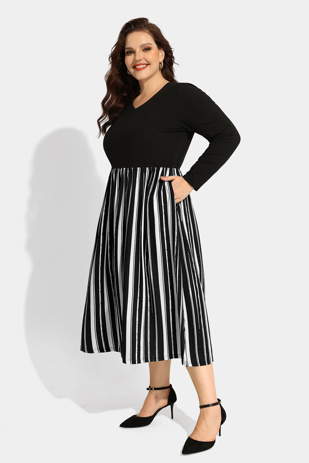 Pocket Striped Contrast V Neck Midi Dress