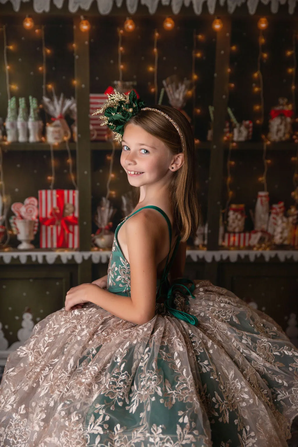 Ready to ship euc "Jillian" in green and champagne Petal Length Dress ( 7 Year - Petite 8 Year)