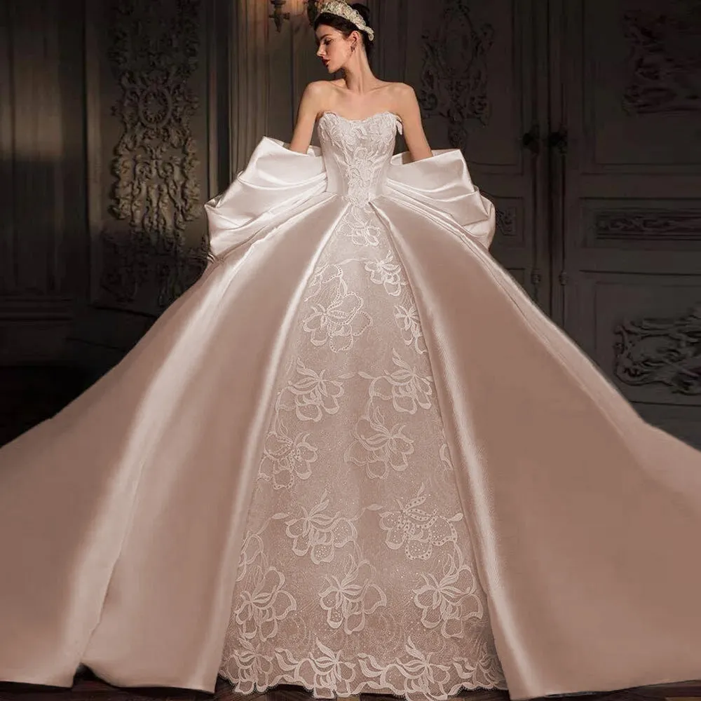 Sweetheart Neck Satin Wedding Dress with Big Bow Exquisite Bridal Dress