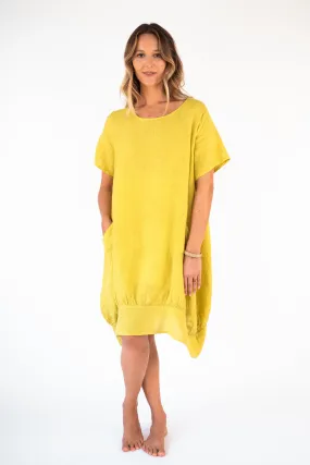 the Makou Linen Midi-Dress