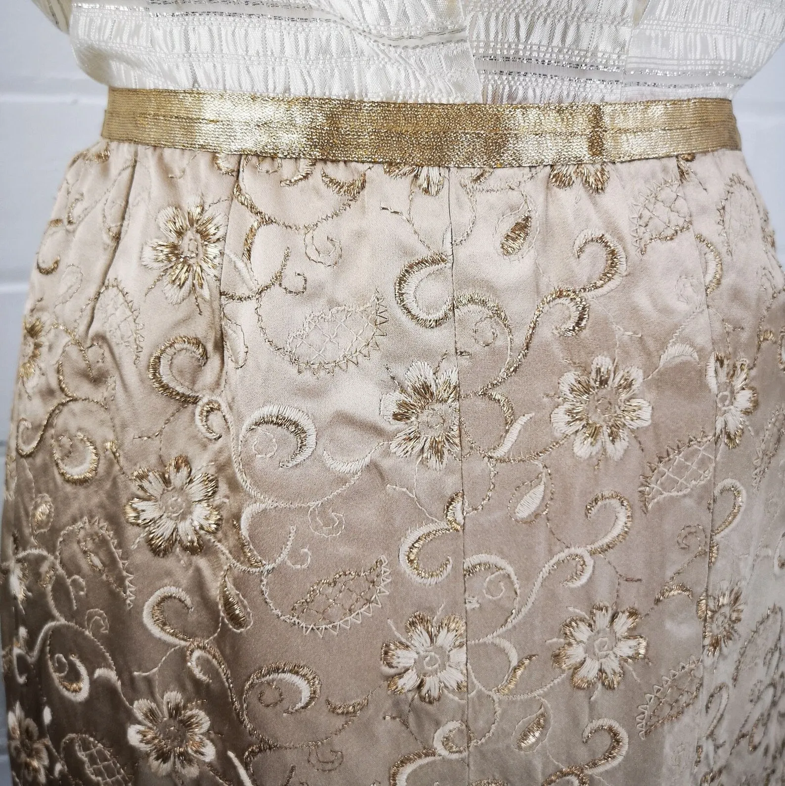 Vintage 1960s Champagne Gold Metallic Floral Embroidered Silk Pencil Skirt, W24"